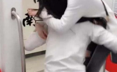 附近的小姐姐网上怎么撩,如何在线上轻松撩到附近小姐姐