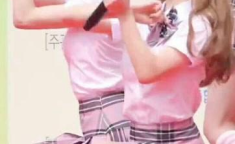 很漂亮的小姐姐唱下山,小姐姐倾情演绎下山
