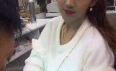 抖音小姐姐做指甲图片