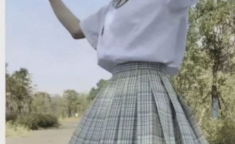 女孩子的裙子里到底有什么呢,实用与时尚并存