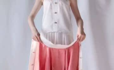 小姐姐教怎样穿古装衣服,小姐姐教你轻松驾驭古典美